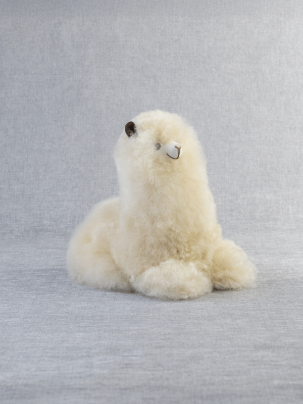 Seated Alpaca 8"