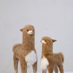 mom-and-baby-vicuna