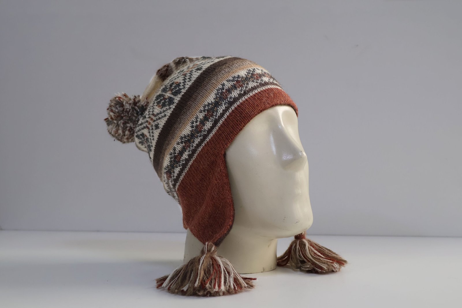 BABY ALPACA CHULLO WITH DESIGN - Image 4