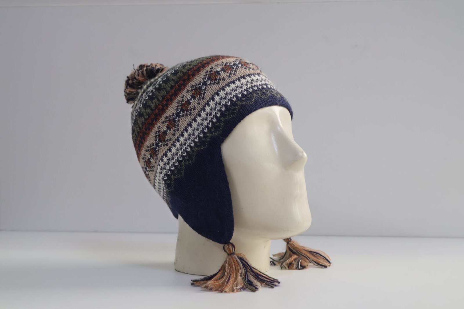 BABY ALPACA CHULLO WITH DESIGN